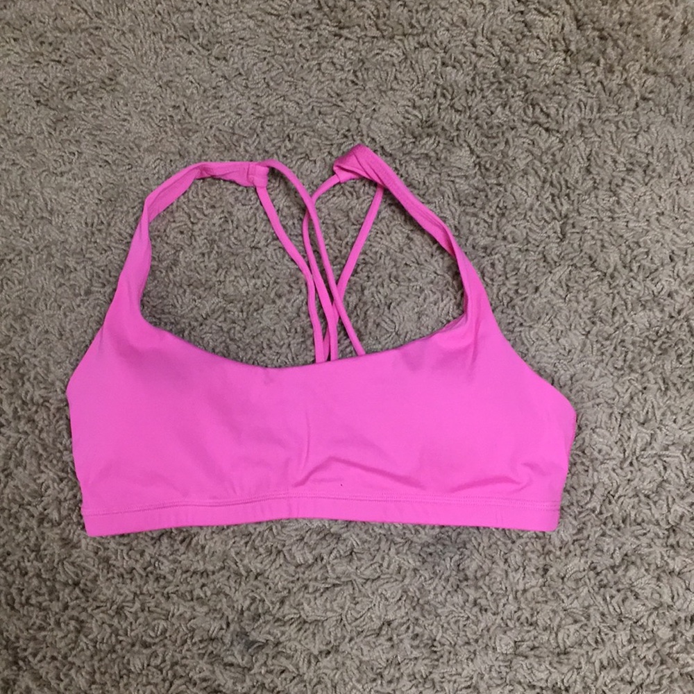 pink sports bra